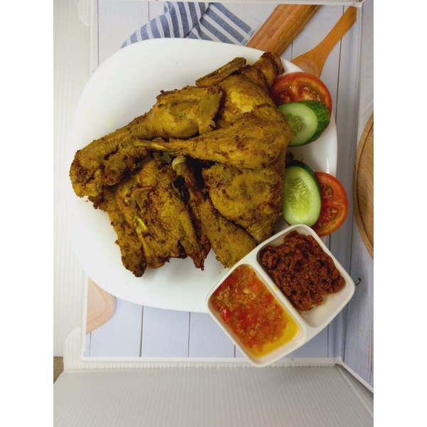 

AYAM GORENG KHAS SOLO