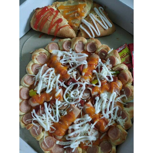 

Pizza sosis utuh