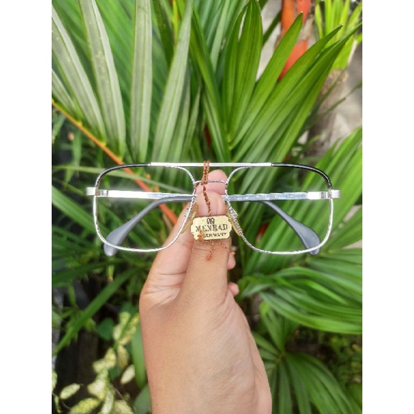 kacamata vintage merk Menrad Germany