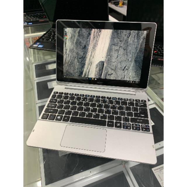 Acer Switch 10 inc Laptop sekaligus Tablet Keren