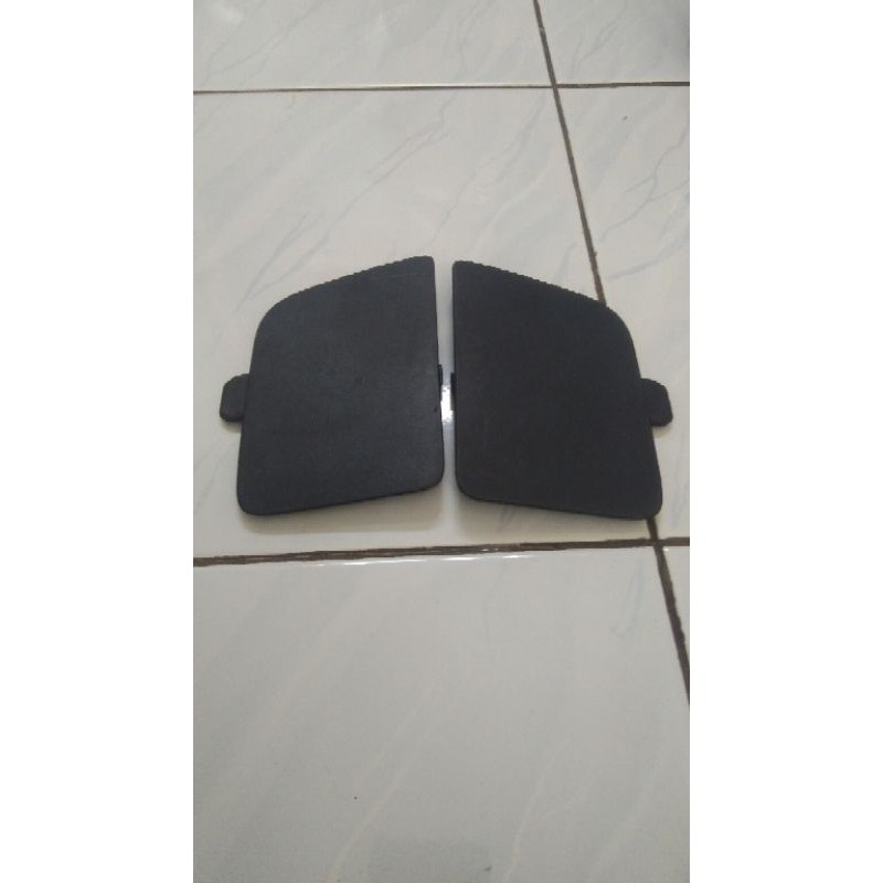 tutup bemper depan Avanza lama