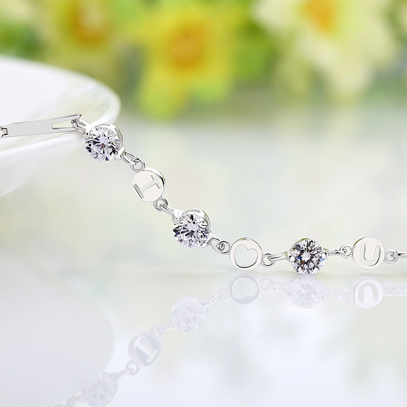 Gelang Bentuk Hati Bahan Stainless Gaya Korea Untuk Wanita