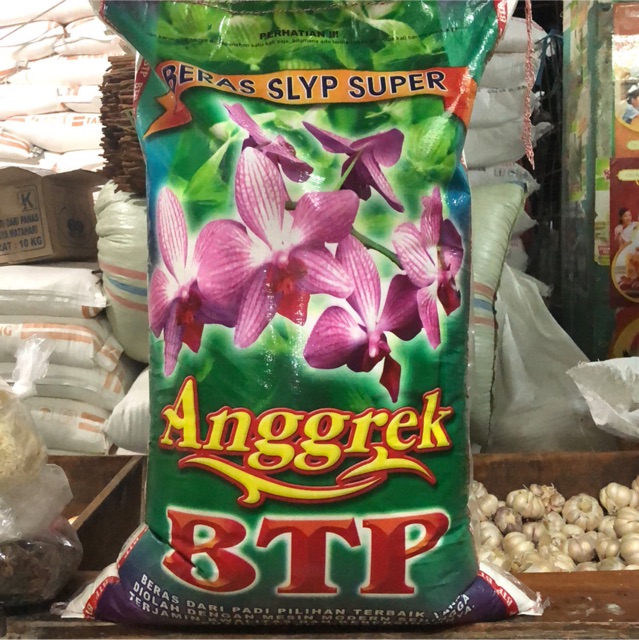 

Beras premium merek ANGGREK dan merek PADI