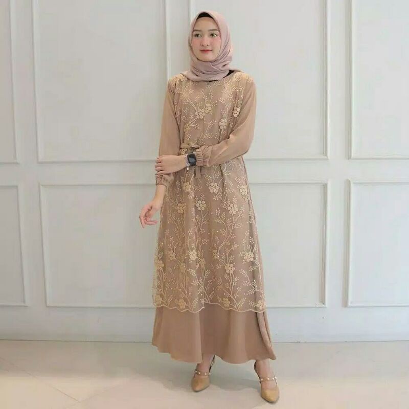 Alesia Dress