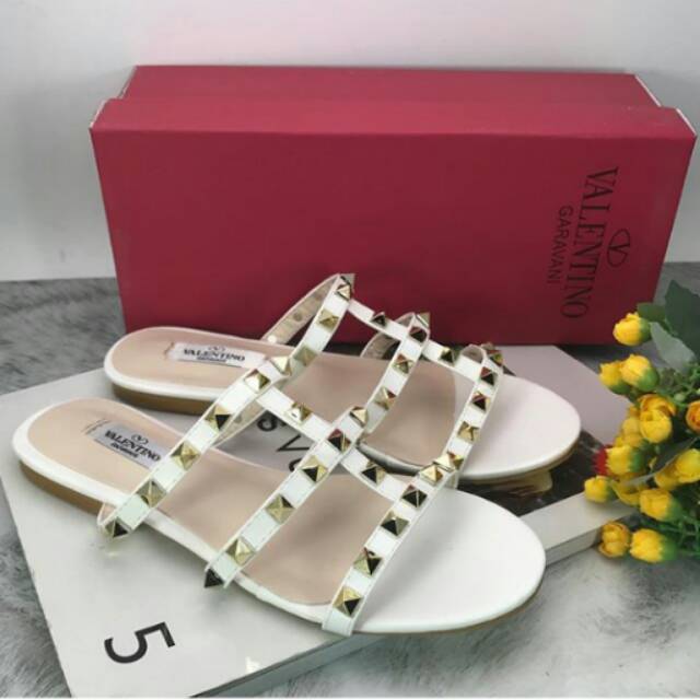 SANDAL FLAT VALENTINO
