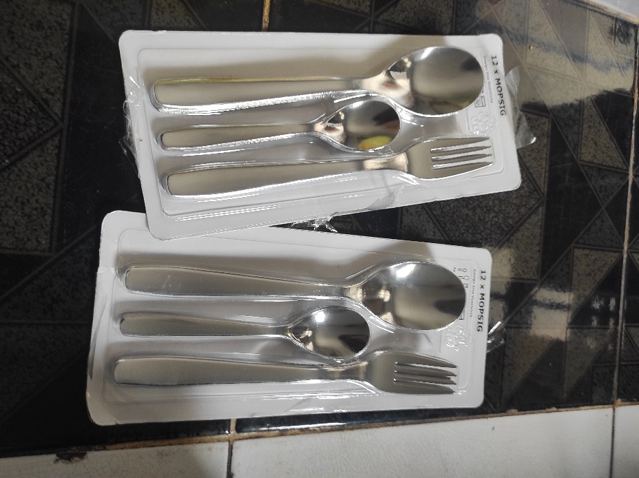 Mopsig Peralatan Makan (sendok, Garpu Dan Sendok Kecil) 1 Set Isi 12