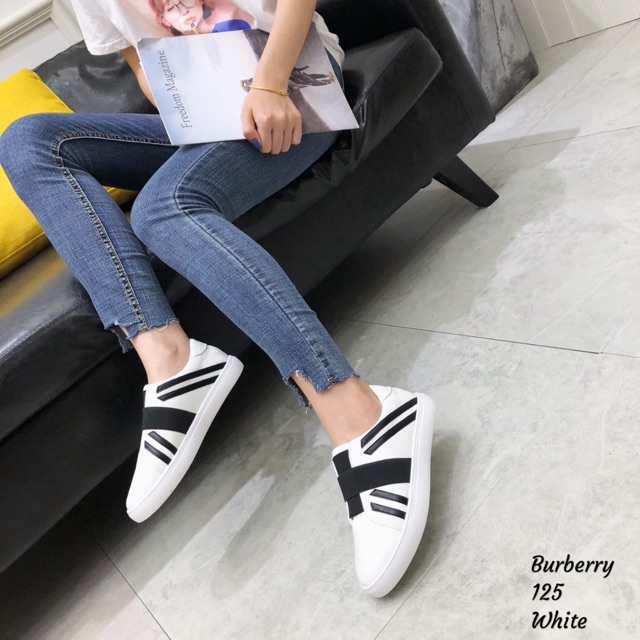SEPATU Sneakers BURBERRY 125 *JH