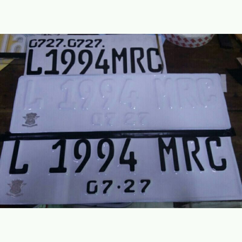 plat nomer non reflektif mobil