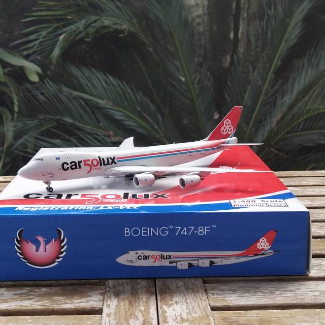 Boeing 747-8F
by Phoenix
