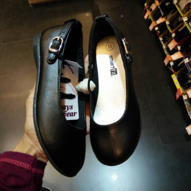 payless crocs