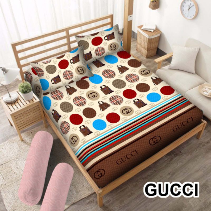 Sprei Motif Gucci 180x200 cm Bahan Jamin Halus
