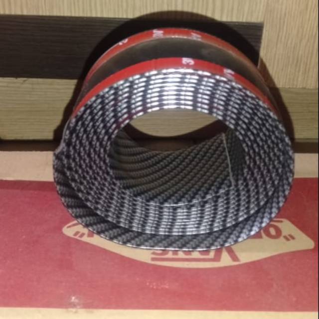 

Stiker vinyl carbon 300cm x 5cm