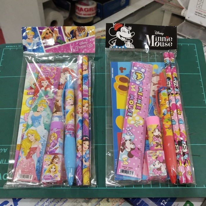 

Hemat Stationary Set Sansan Wawa 6022 / Alat Tulis Set / Penggaris Set Lucu Diskon