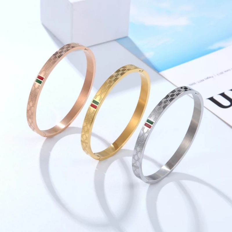 Gelang Titanium  Bentuk Oval
