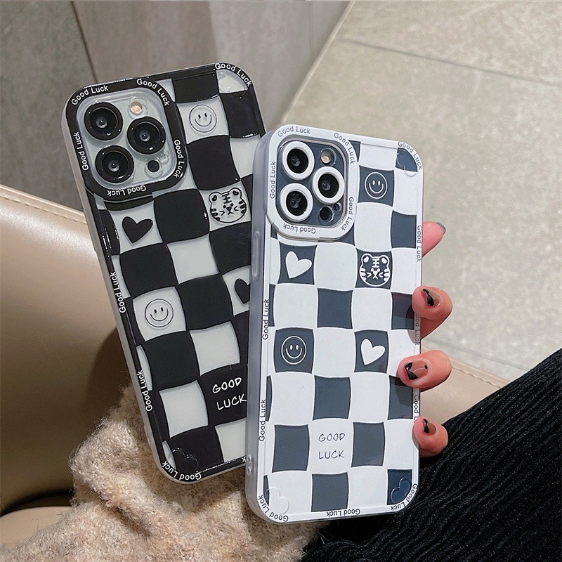 Soft Case Silikon Transparan Motif Papan Catur Untuk iPhone 13 / 12 Pro Max / 11 / XS / XR / X / 8 / 7 / 6S / Plus