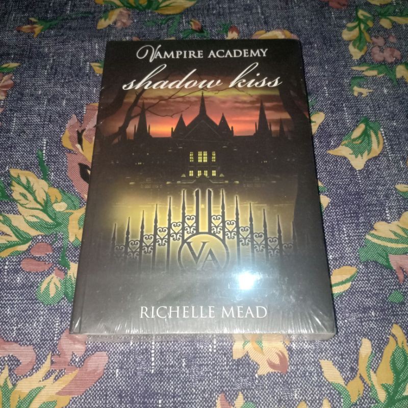 Novel rare vampire academy shadow kiss - Richelle Mead SEGEL