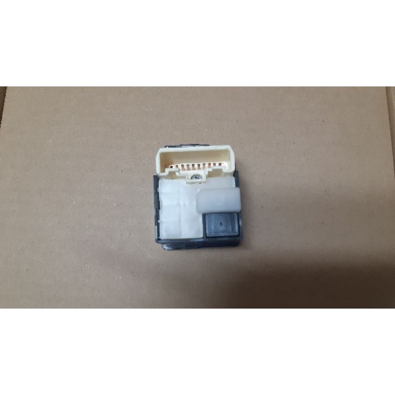 tombol spion Innova Swift spion lipat Innova G 2006-2015