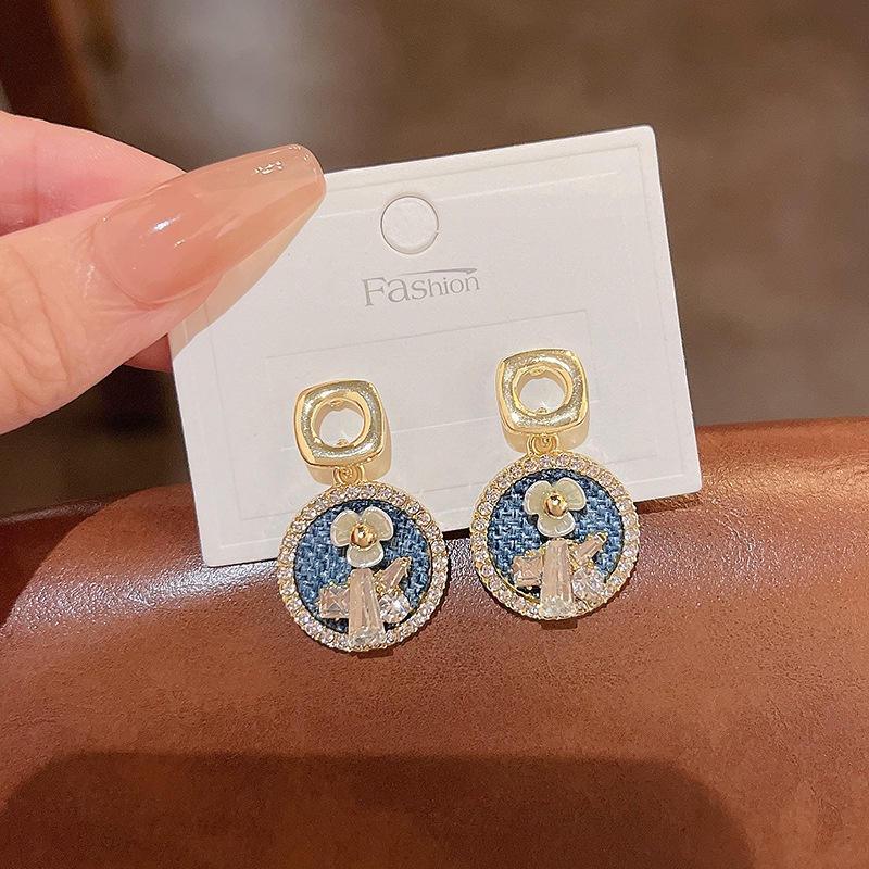 Anting Tusuk Bentuk Lingkaran Desain Bunga Bahan 925 silver Gaya Retro Perancis