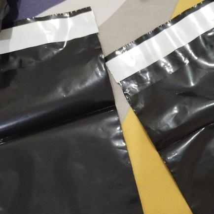 FUTAKO PLASTIK POLYMAILER 40x60 Kantong Packing Tebal Premium Online Shop