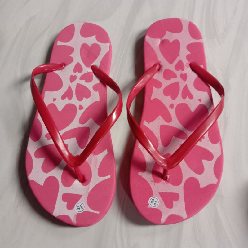 Sandal jepit spon Love Merah, sandal wanita, sandal murah