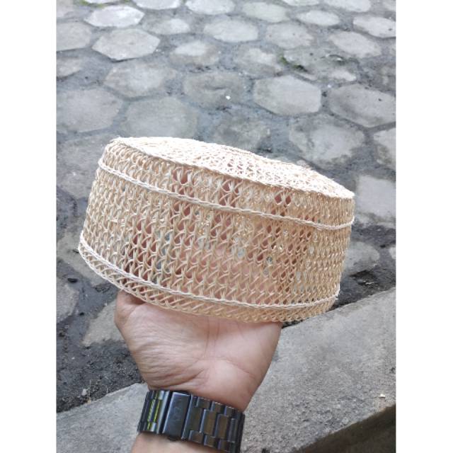 Peci rotan asli kalimantan