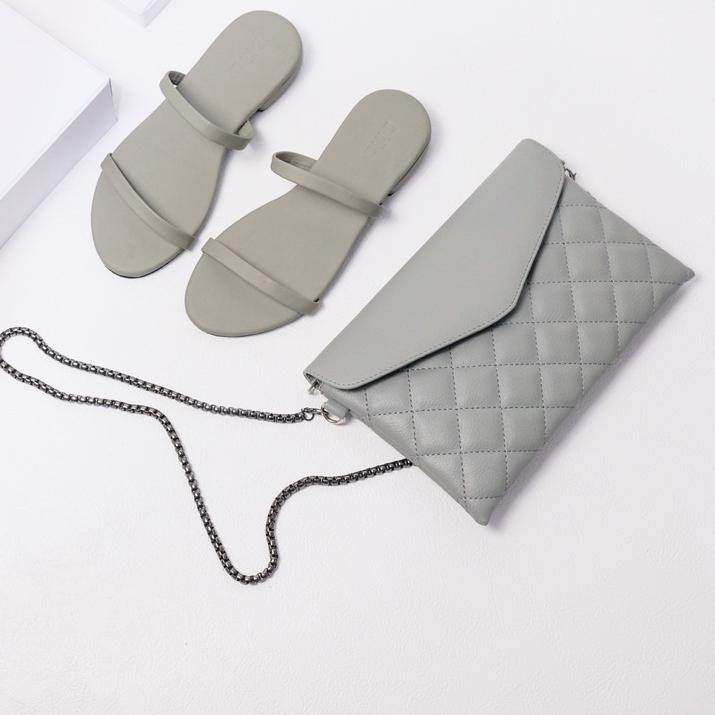 DIFIA - Satu Set Sandal dan Tas Clutch Wanita