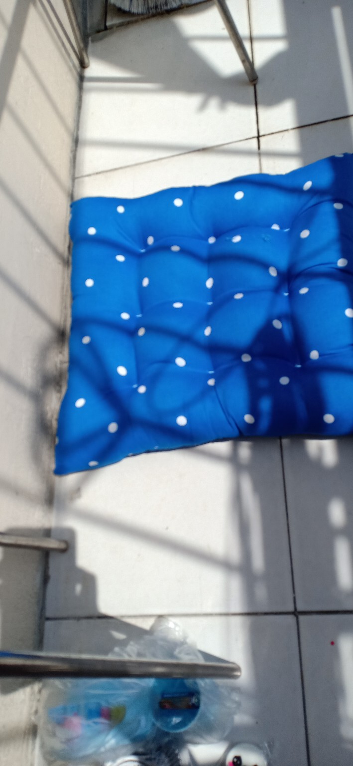 Bantal Alas Serbaguna Polkadot Murah Berkualitas