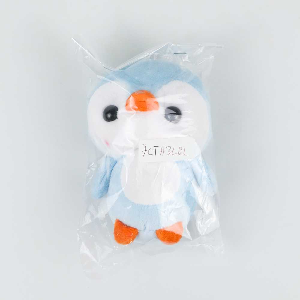 Boneka gantungan Tas Gantungan Kunci karakter pinguin lucu semua mata memandang gemes melihat karakter kartun imut cute Penguin Toy Key Chain Gantungan Kunci Boneka Plush Aksesoris tas anak cewek perempuan bisa juga untuk wanita yang berjiwa muda