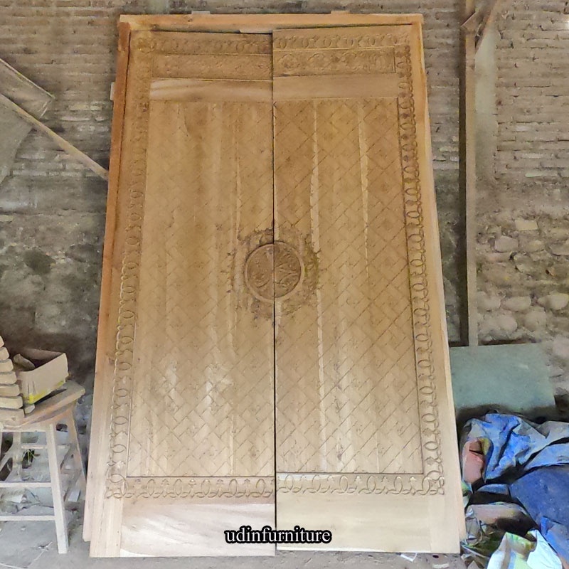 Pintu masjid ukiran nabawi kayu jati full solid mentahan