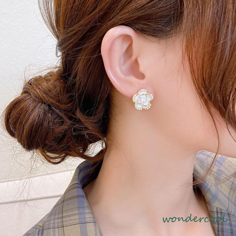 Anting Stud Silver Needle Bentuk Bunga Camellia Gaya Vintage -Won