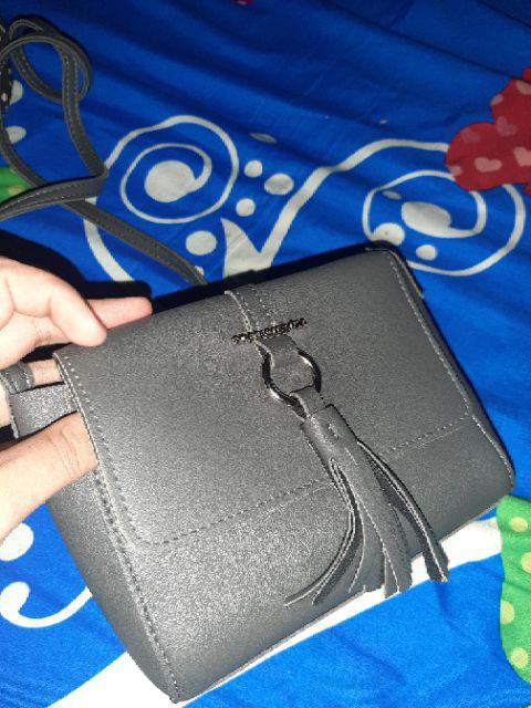  TAS  SELEMPANG WANITA  SOPHIE  MARTIN  RUMBAI KULIT ABU 