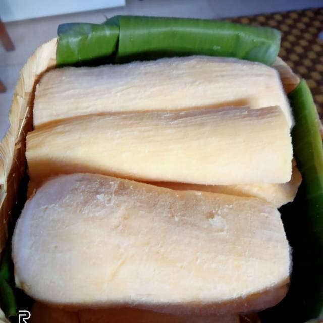 

Tape singkong kuning madiun