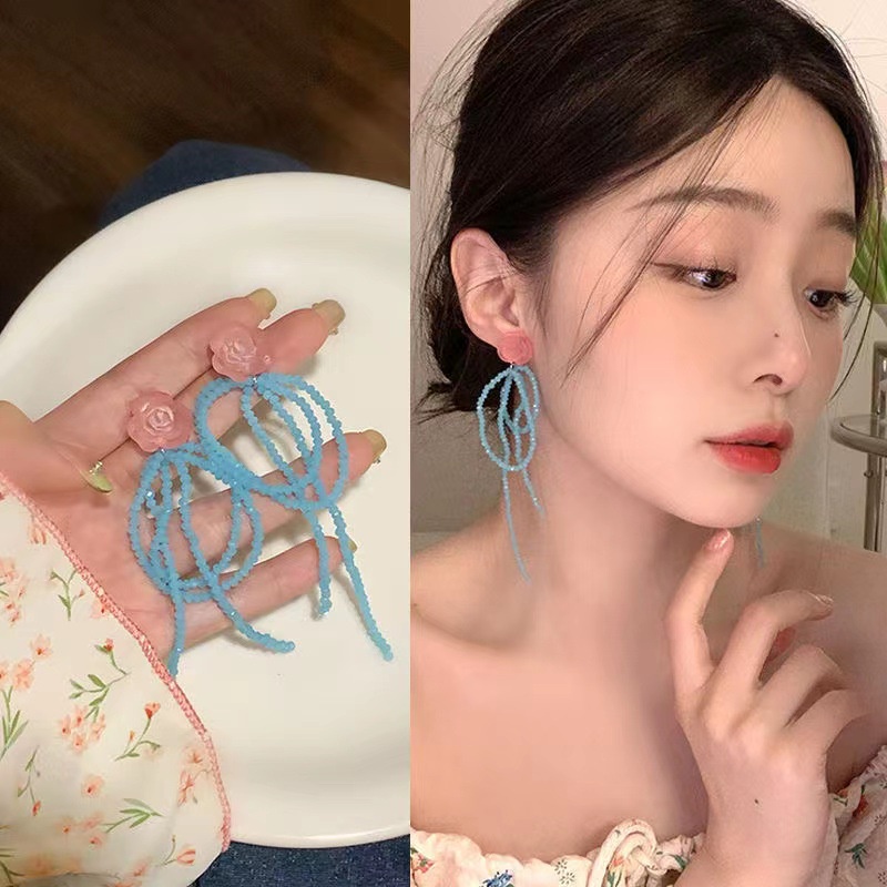 Anting Tusuk Gantung Desain Bunga Hias Kristal Gaya Korea Untuk Wanita