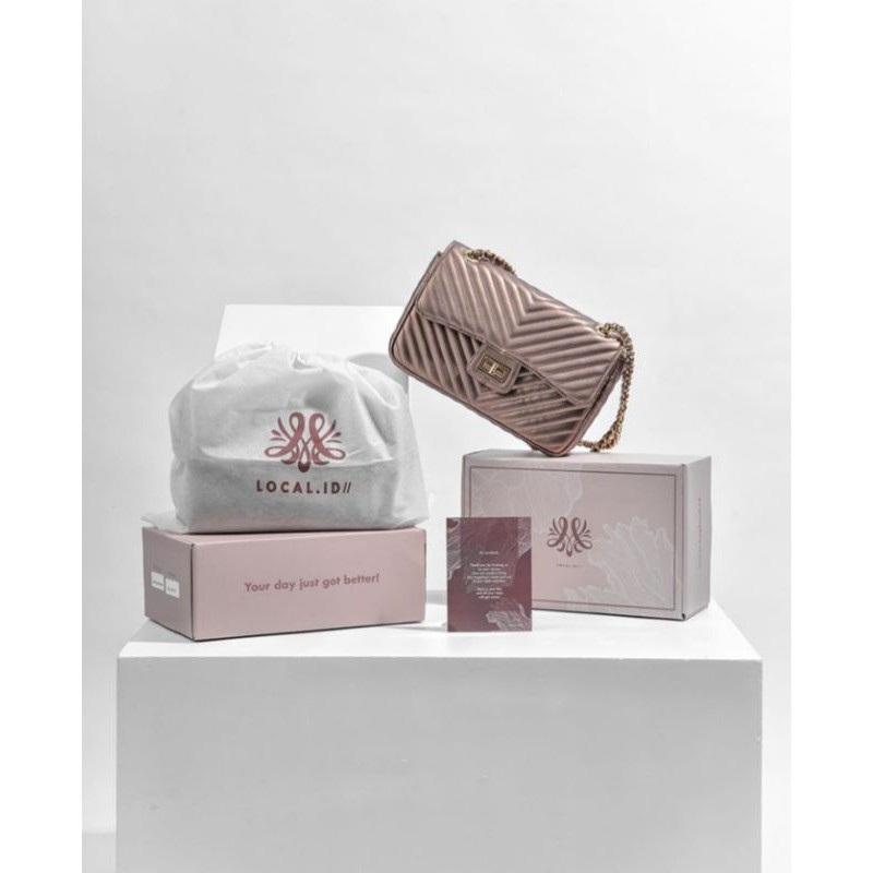 BOSTON CHEVRON BAG LOCAL ID