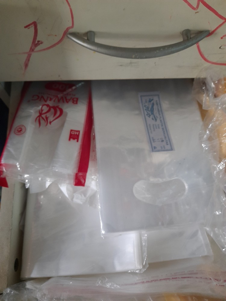 Pp Plong 15x22 Cm Bening Isi 50 Pcs