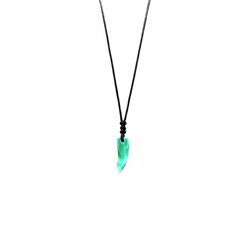 Kalung tali satin korea liontin taring macan/kalung pria