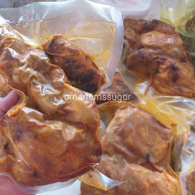

FROZEN FOOD siap makan aneka Ayam Vacum