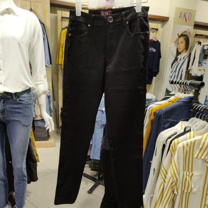 CELANA JEANS HITAM MERK AKO JEANS ORIGINAL , Jeans hitam AKO