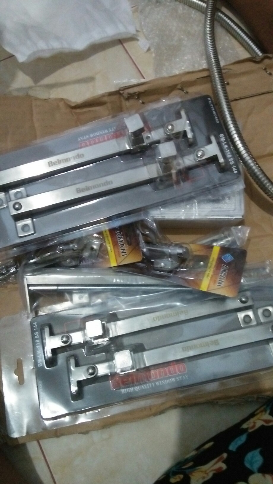 Lamskar Jendela Putar Belmondo Stainless 304