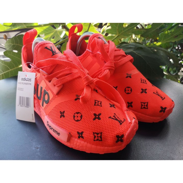 nmd supreme louis vuitton