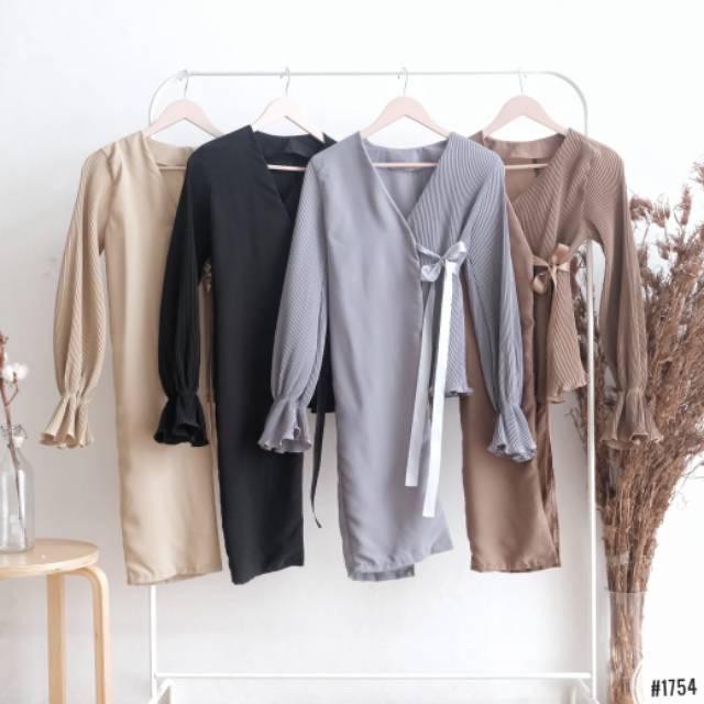 ATASAN PLISKET PITA BANGKOK