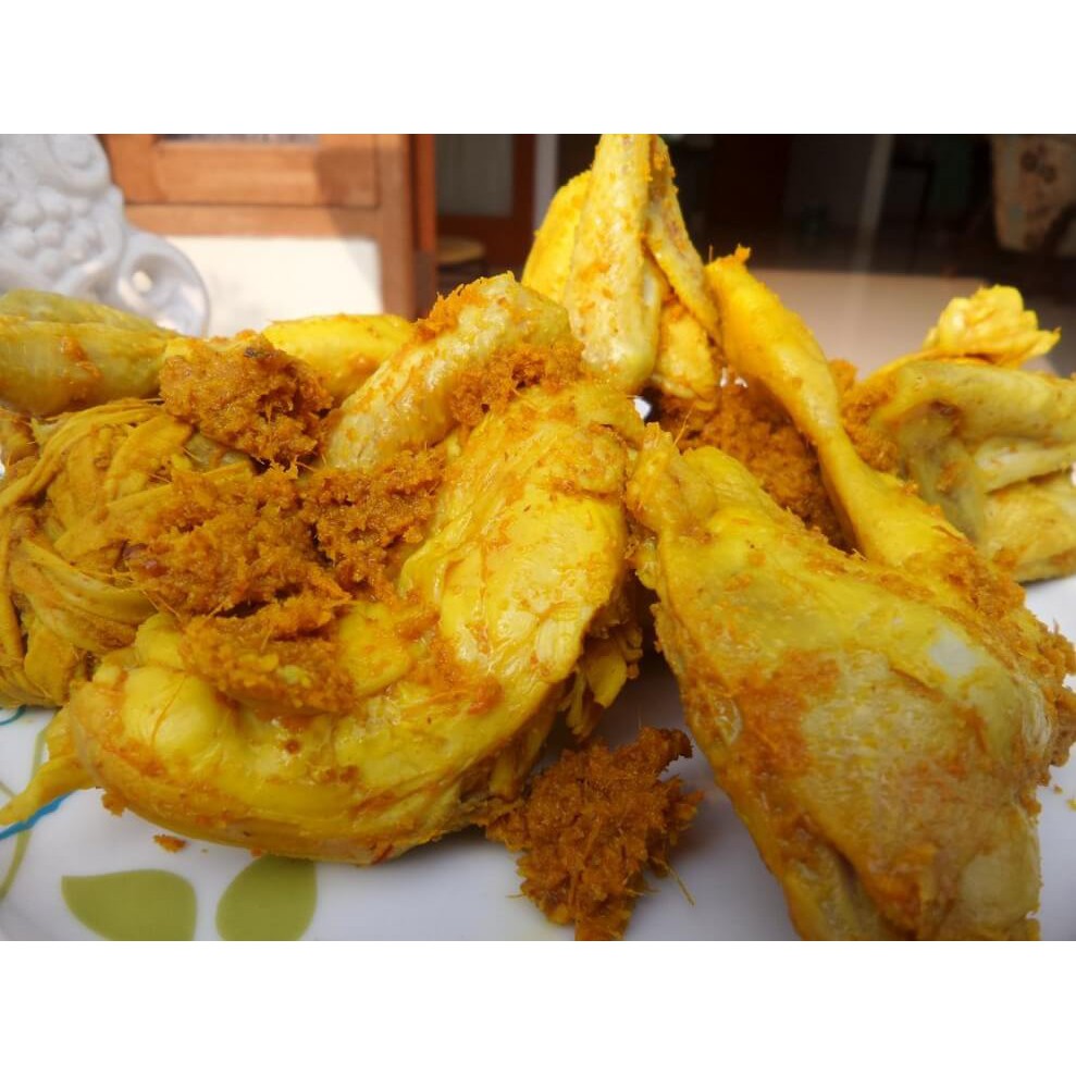 

Ayam Bumbu Kuning Spesial 1/2 Ekor