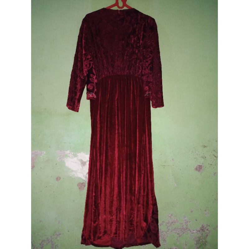 Dress Merah Maroon