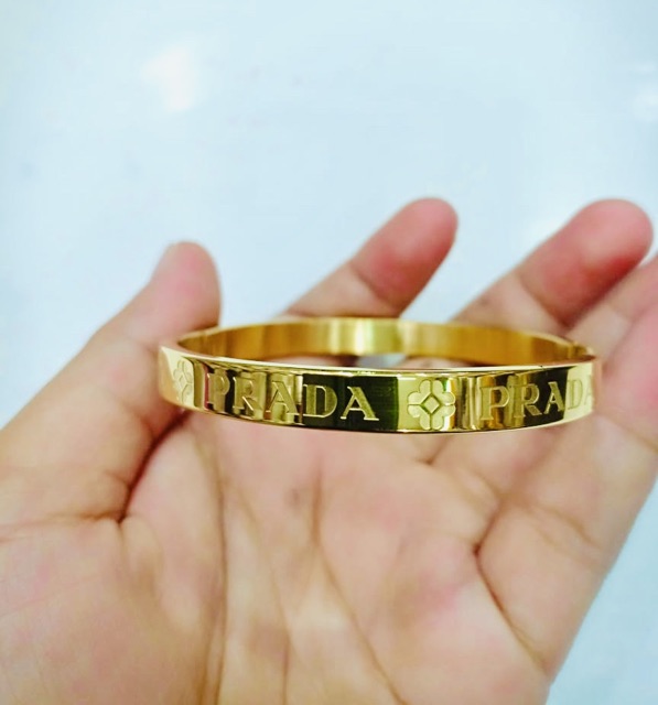 Gelang titanium / gelang PRADA- titanium/ gelang / gelang wanita