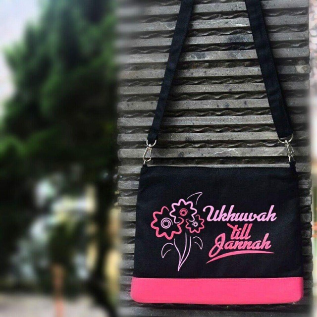 Tas slempang jannah flower kekinian