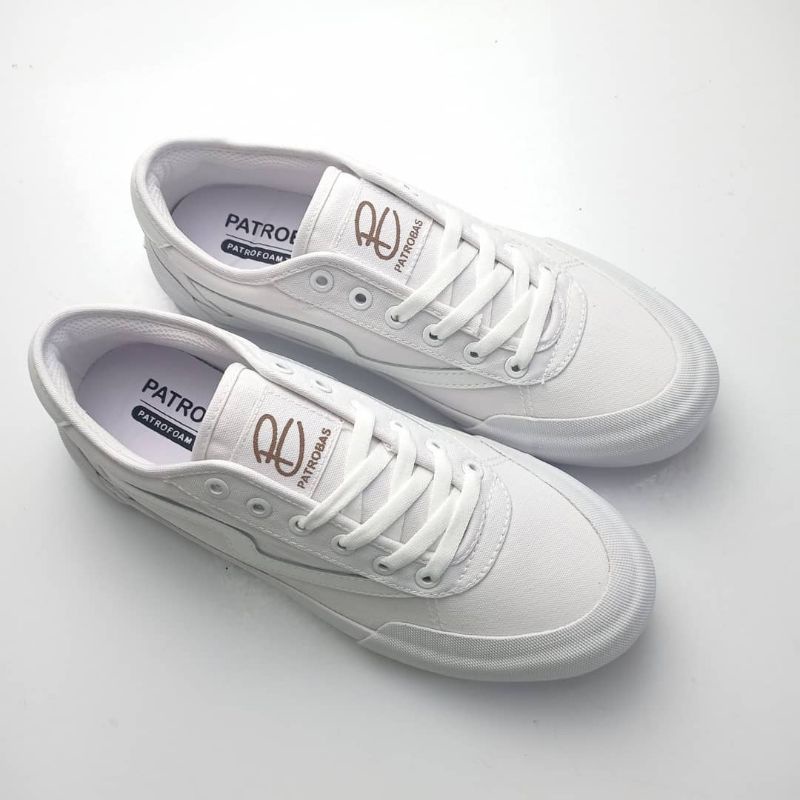 Patrobas Ivan Triple White