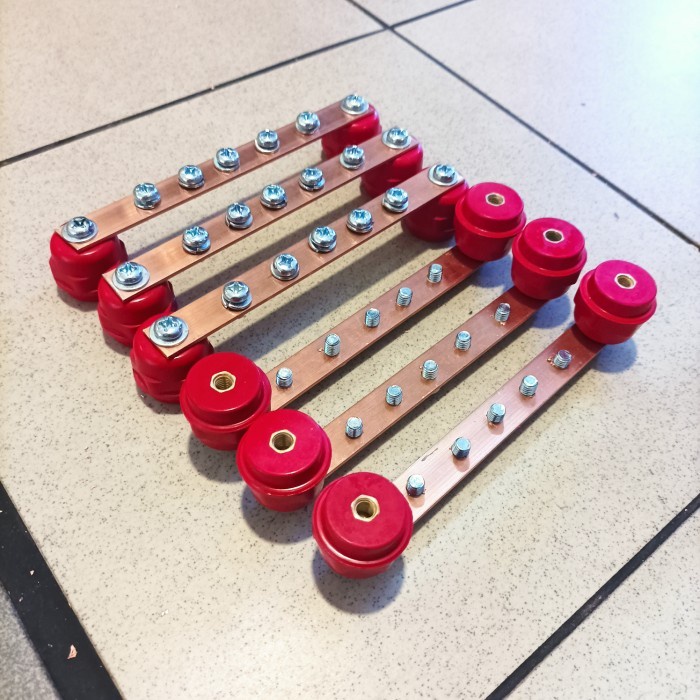 Busbar Tembaga Grounding 5 Lubang Panjang 15 cm untuk Panel Listrik dan Arde