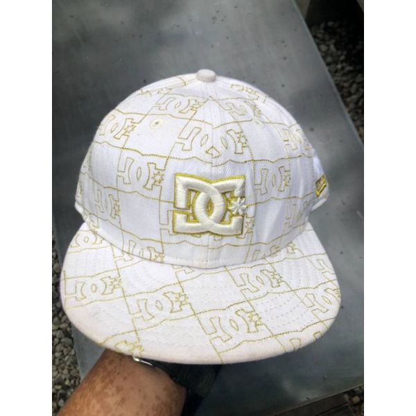 Topi DC Shoes 59fifty New Era  White