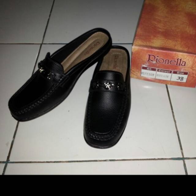 Rionella sandal sepatu