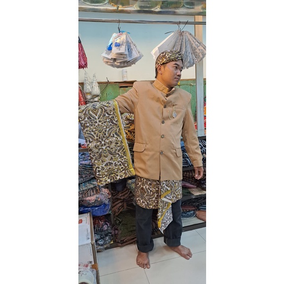 Kain Pengantin Sunda Prada Set